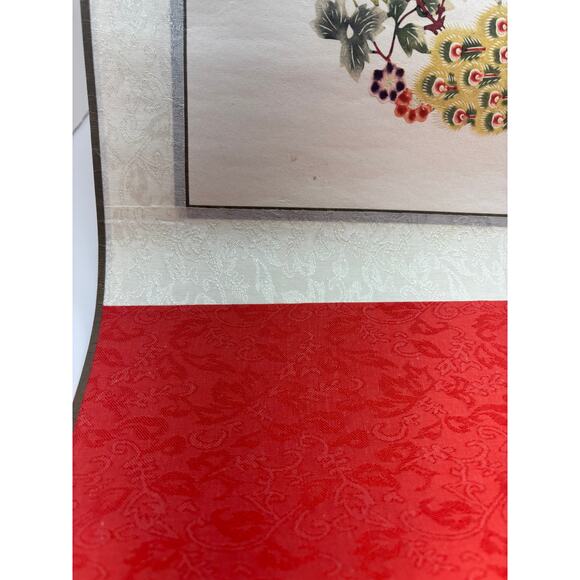 Chinese Paper Cut Silk Scroll with Peacock and Peony – Vintage Wall Art in Box - Picture 7 of 16